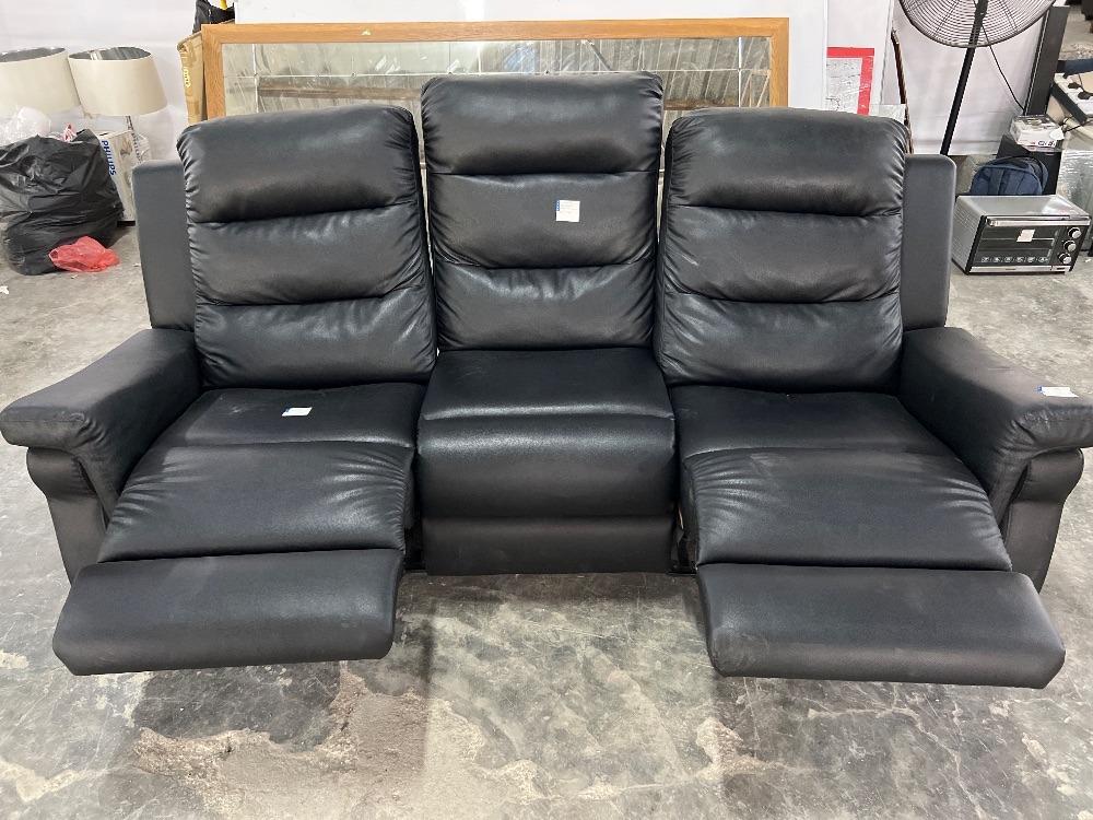 Recliner 3seater Leather Sofa Black Colour / Sofa Kulit 3 tempat duduk