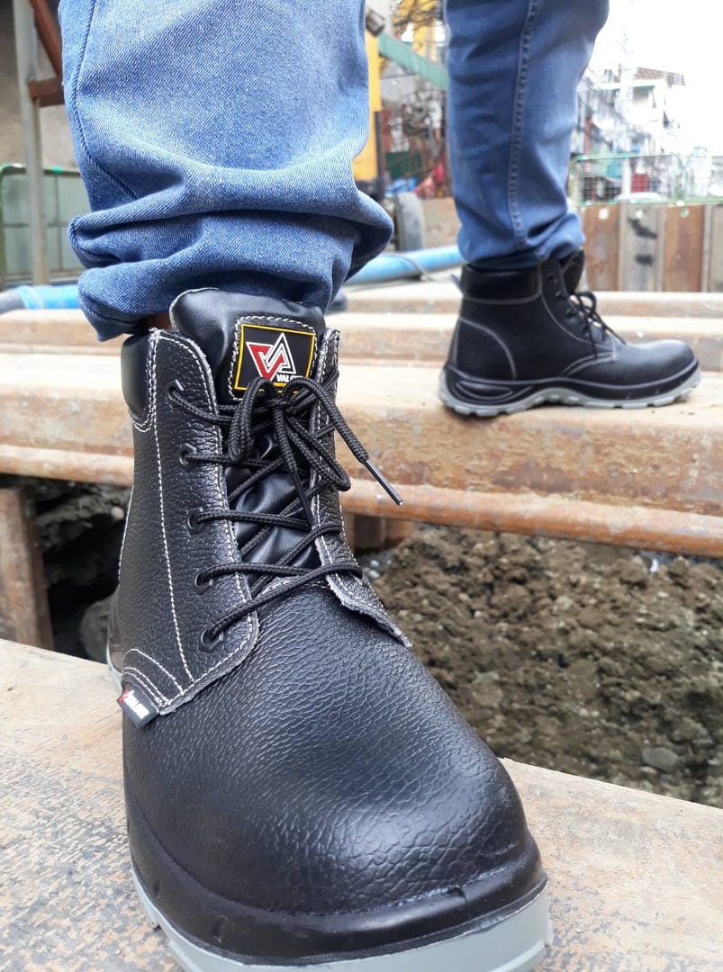 safety shoes price