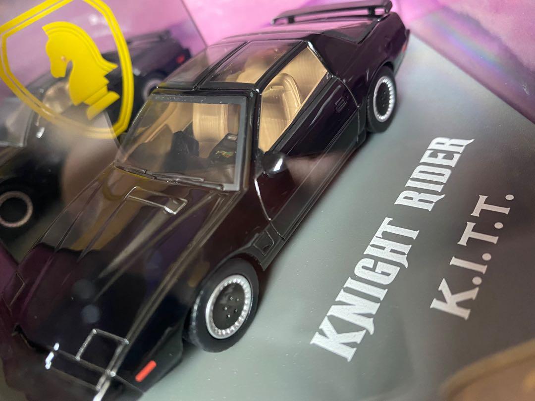 Skynet Aoshima Knight Rider K.I.T.T. With Moving Knight Flasher (1:43 scale)