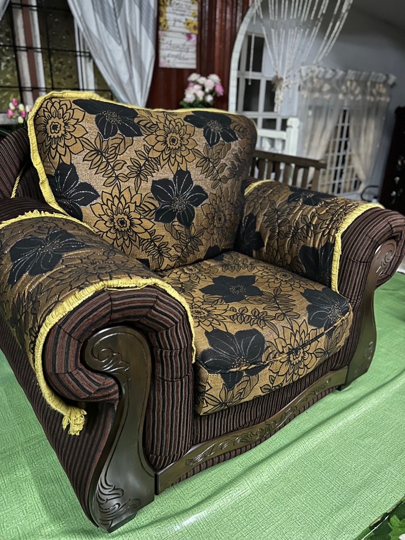 Sofa set(preloved), Furniture & Home Living, Furniture, Sofas on Carousell