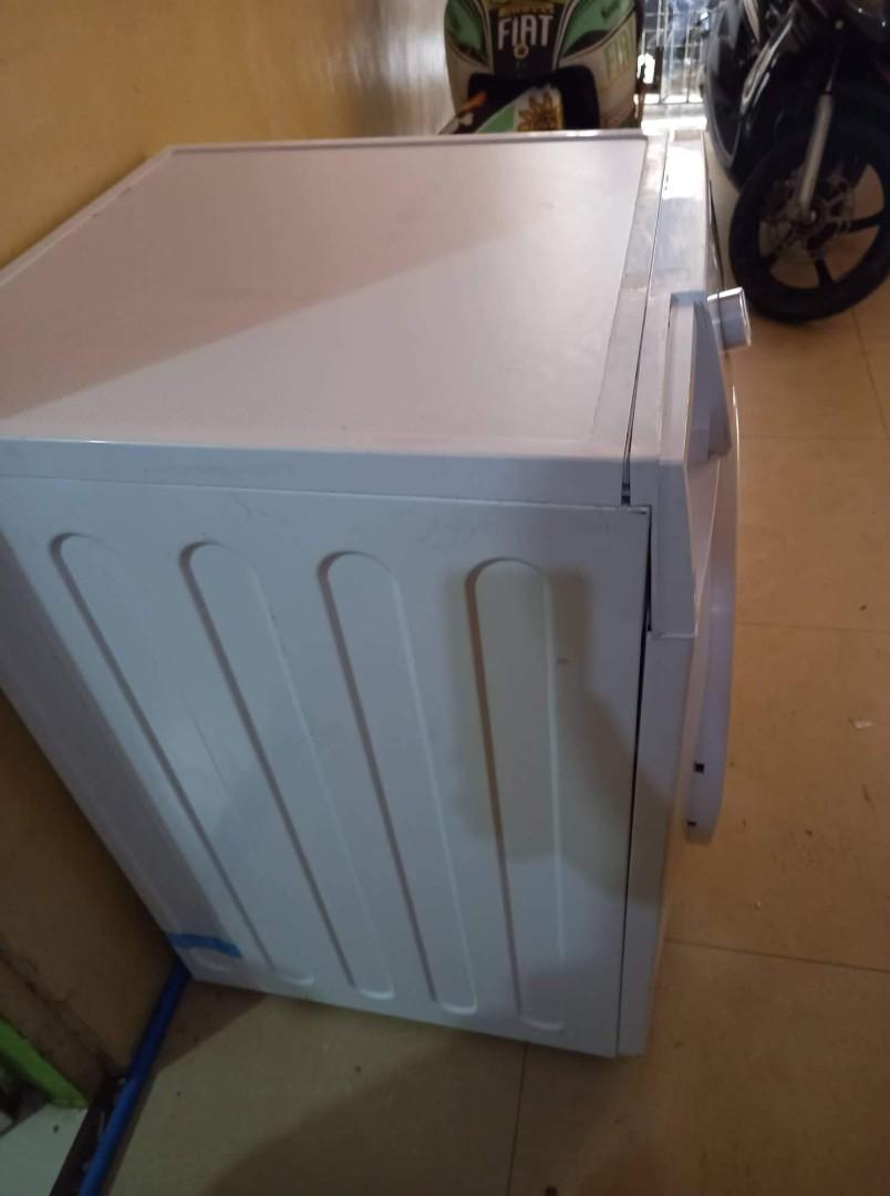 STIRLING 10KGS FRONTLOAD WASHING MACHINE, TV & Home Appliances, Washing