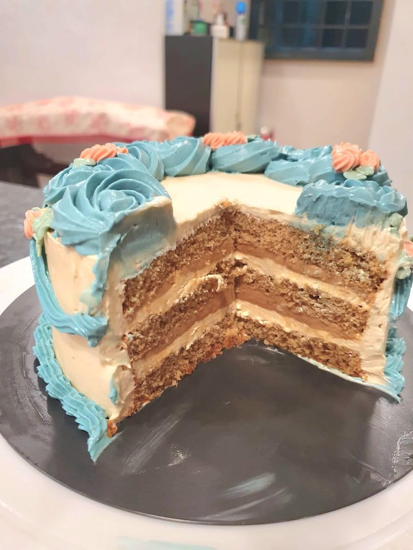 Swiss meringue buttercream biscoff cake, Food & Drinks, Homemade Bakes