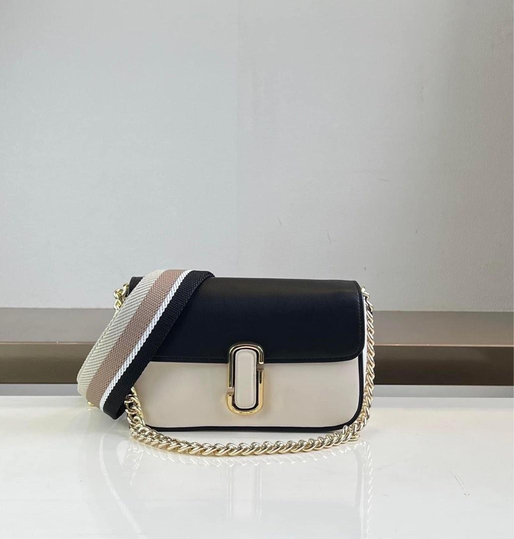 Marc Jacobs Snapshot Strap, Women's Fashion, Bags & Wallets, Shoulder Bags  on Carousell