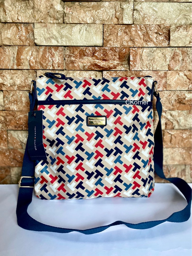Tommy Hilfiger Messenger Bag / Crossbody Bag, Women's Fashion, Bags