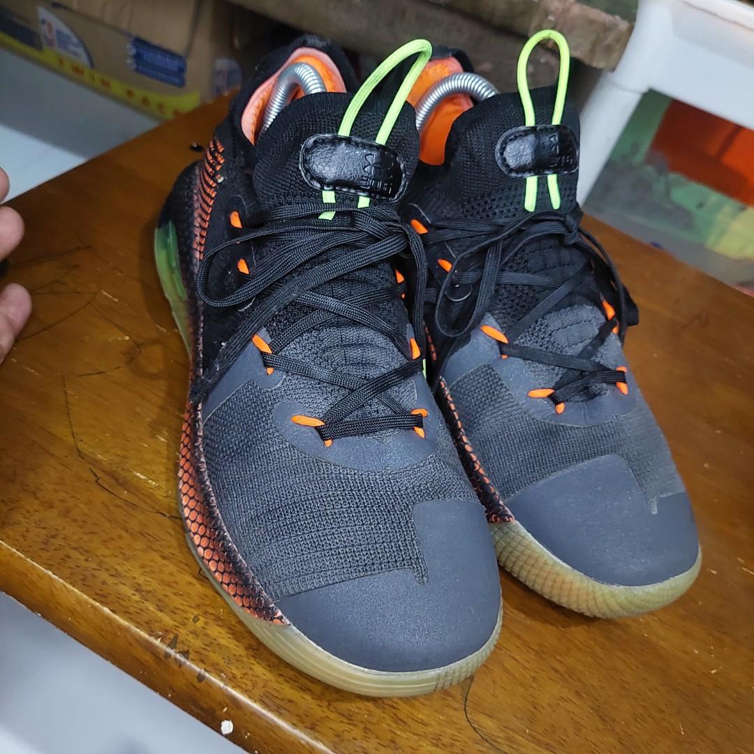 Curry 6 size 2 hot sale