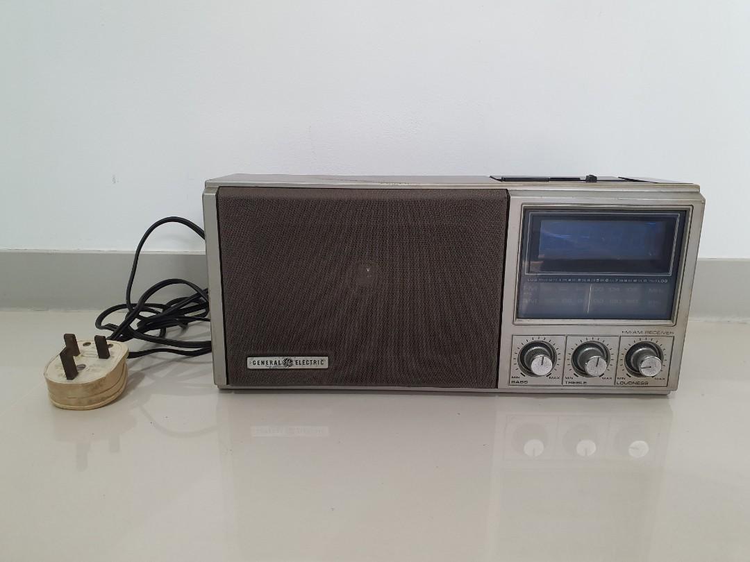 Vintage General Electric Alarm Clock Radio (Model 74691A), Audio
