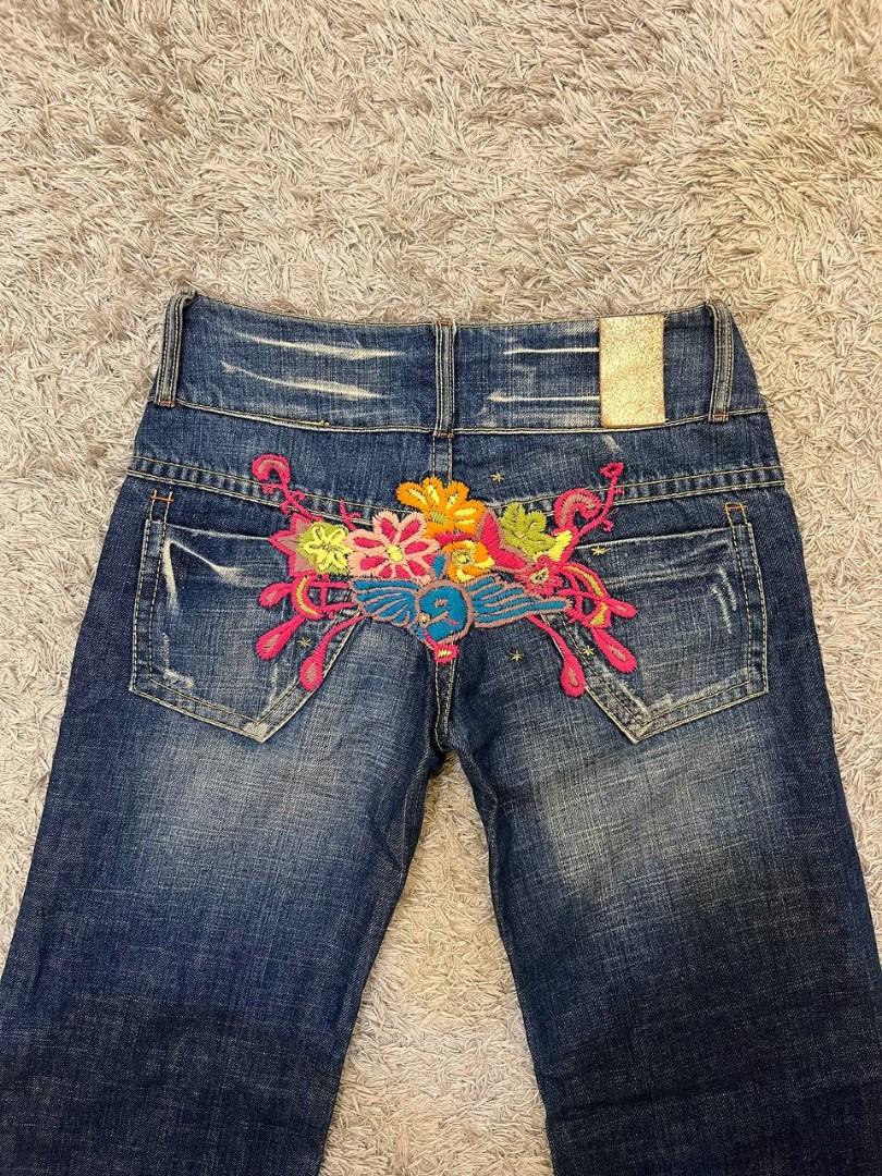 Red women's y2k jeans