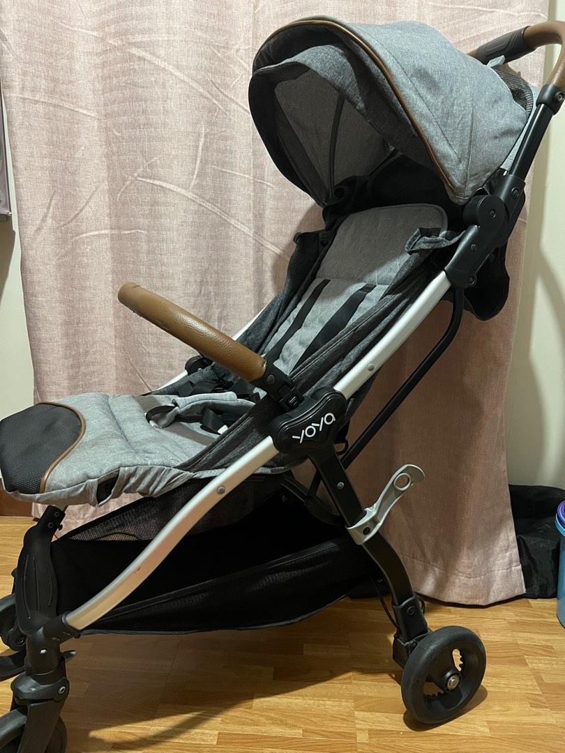 Yoya compact stroller (lightweight), Babies & Kids, Going Out