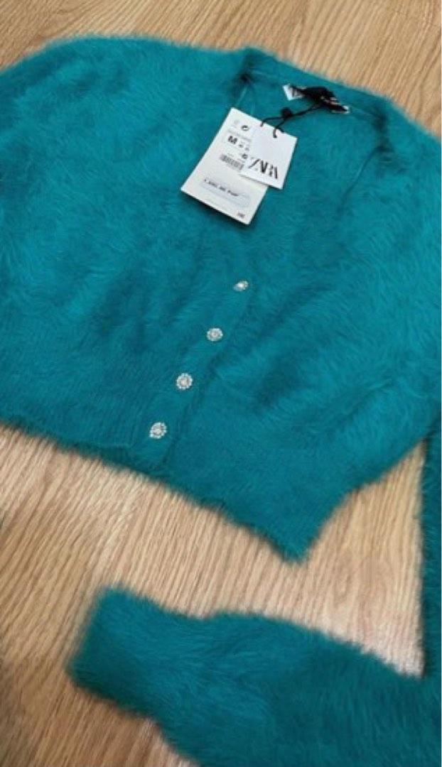 ZARA Fuzzy Top, Women's Fashion, Coats, Jackets and Outerwear on