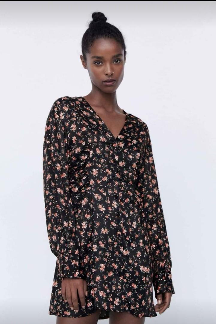 Zara long discount sleeve floral dress