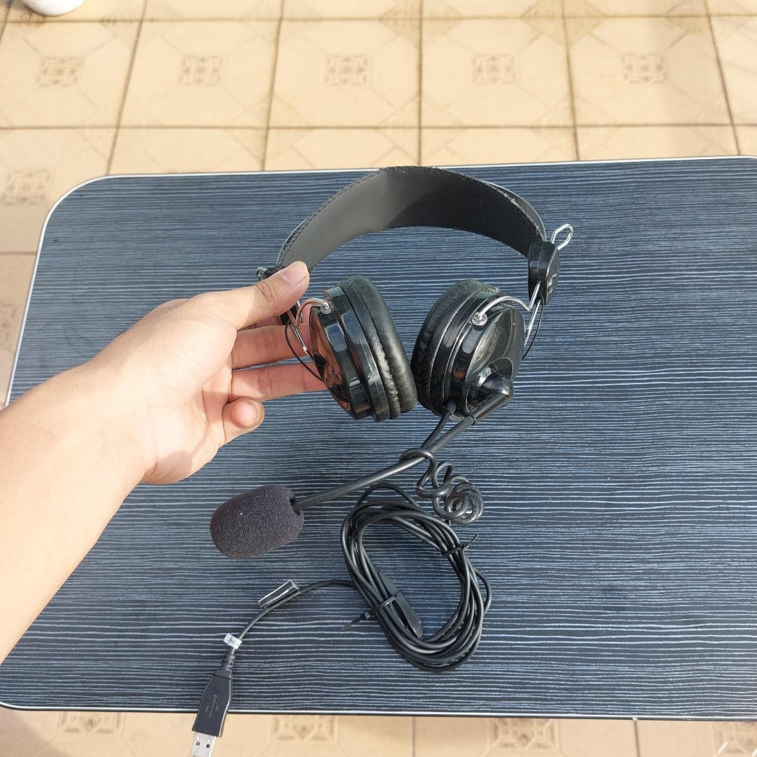 A4tech HU-7P USB Headset, Audio, Headphones & Headsets on Carousell