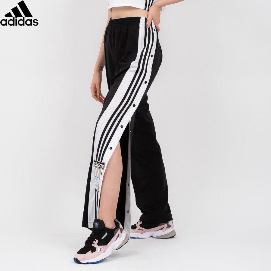 etiket eend Uitstroom Adidas track pants with buttons, Women's Fashion, Activewear on Carousell