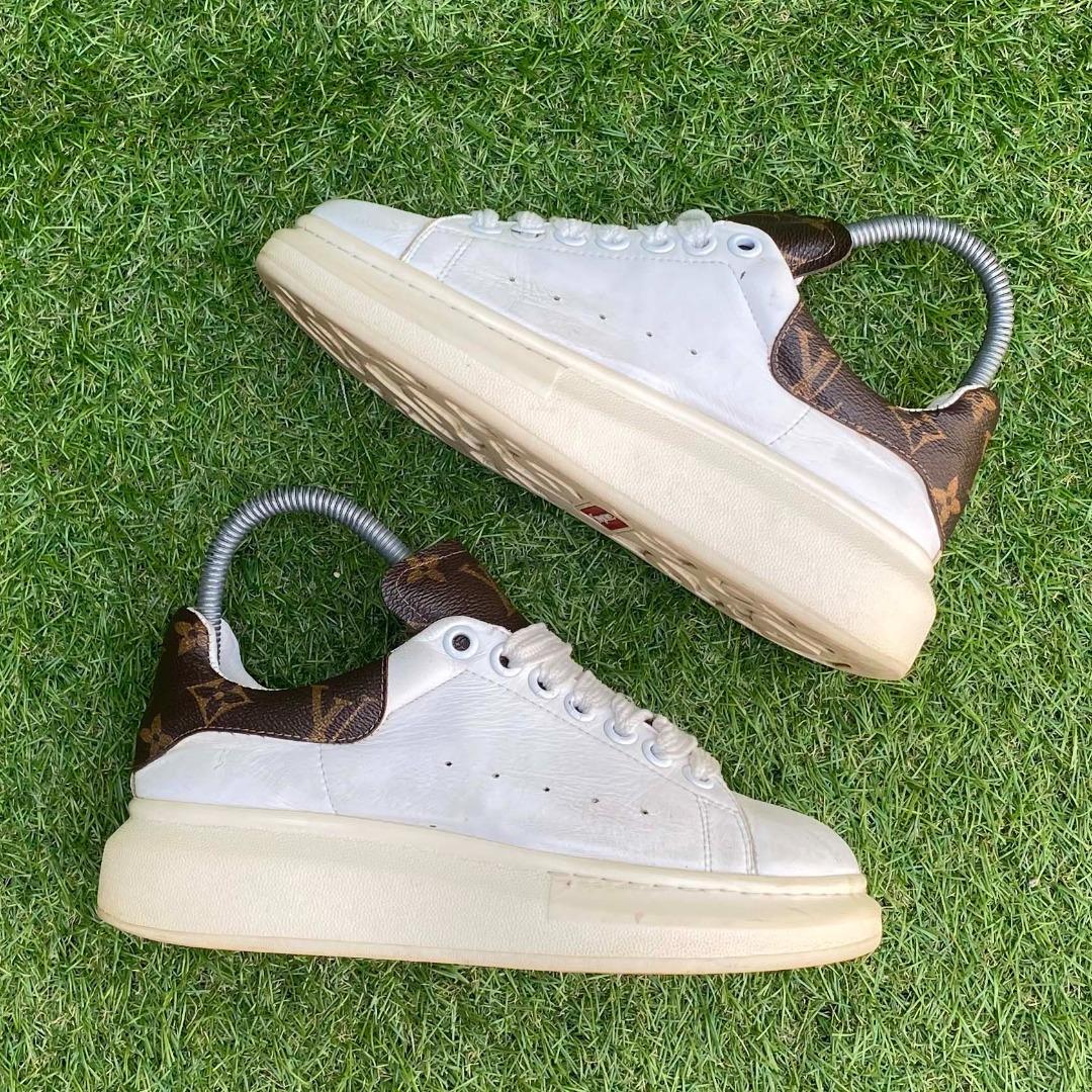 Alexander McQueen lv supreme sneaker oversized Second, Fesyen Wanita,  Sepatu di Carousell