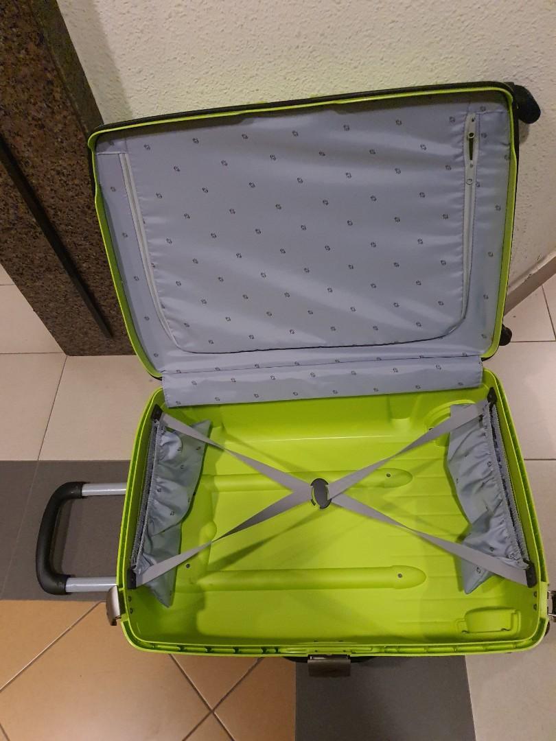 American Tourister 30 inch Hardcase Luggage, Hobbies & Toys, Travel