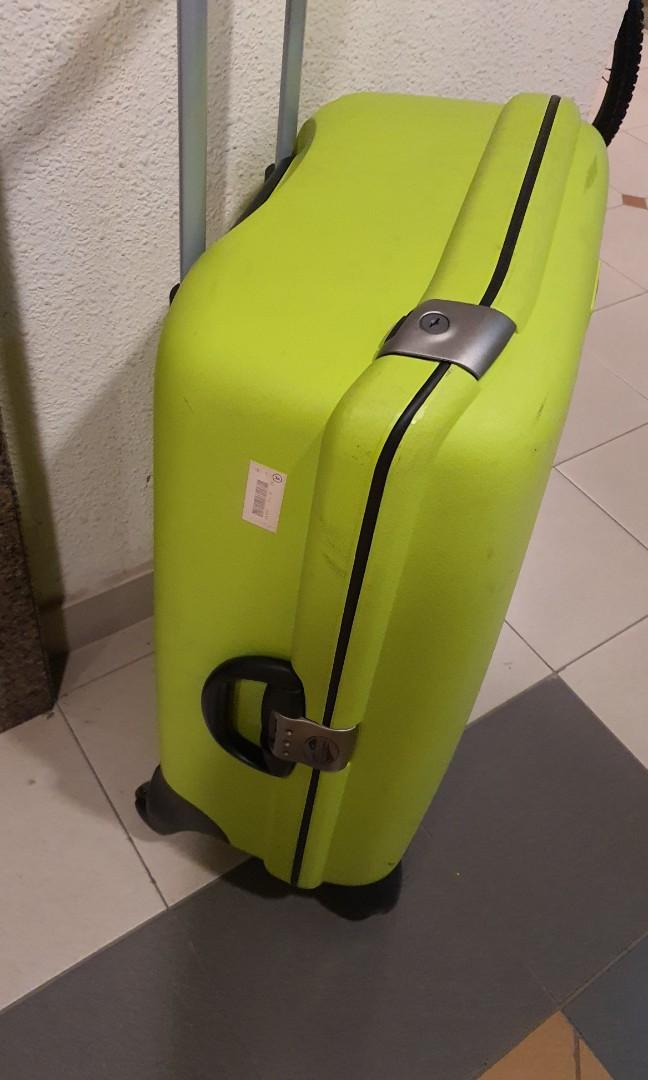 American Tourister 30 inch Hardcase Luggage, Hobbies & Toys, Travel