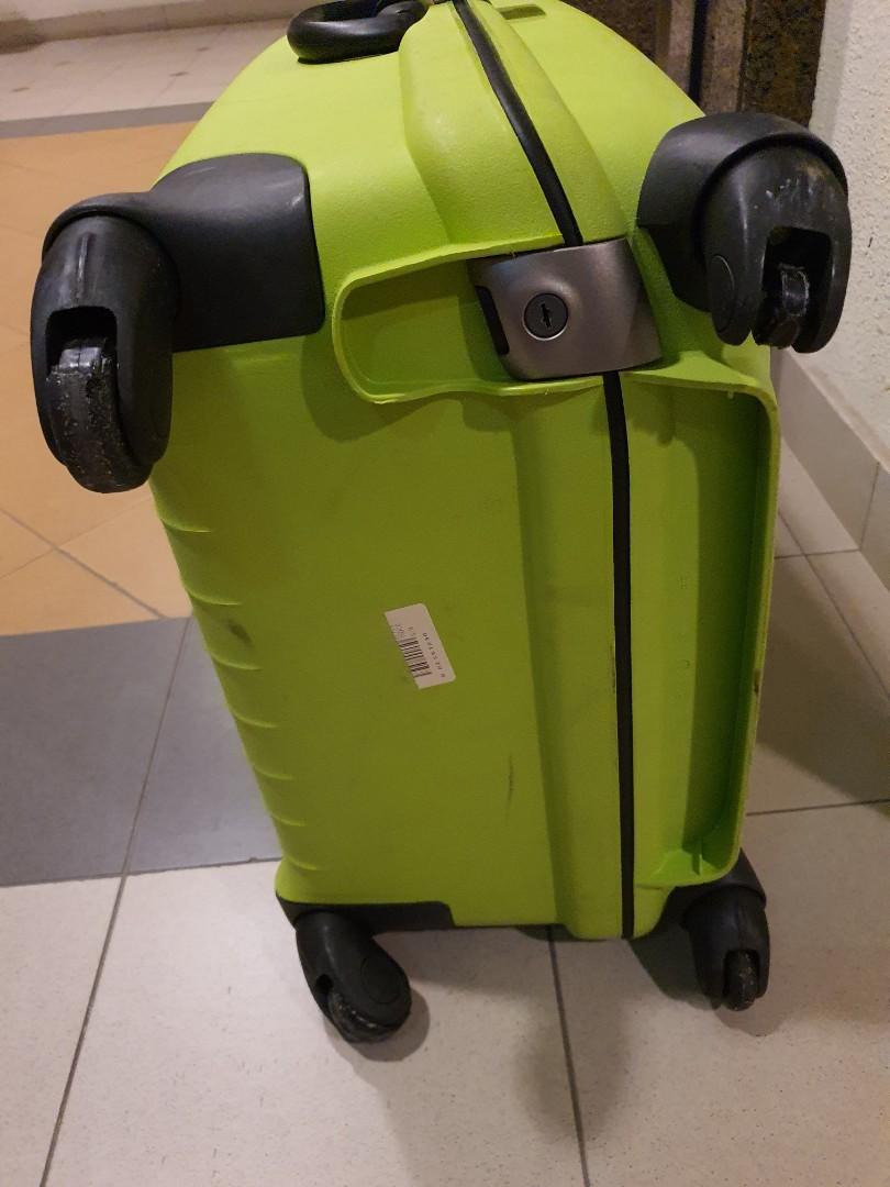 American Tourister 30 inch Hardcase Luggage, Hobbies & Toys, Travel