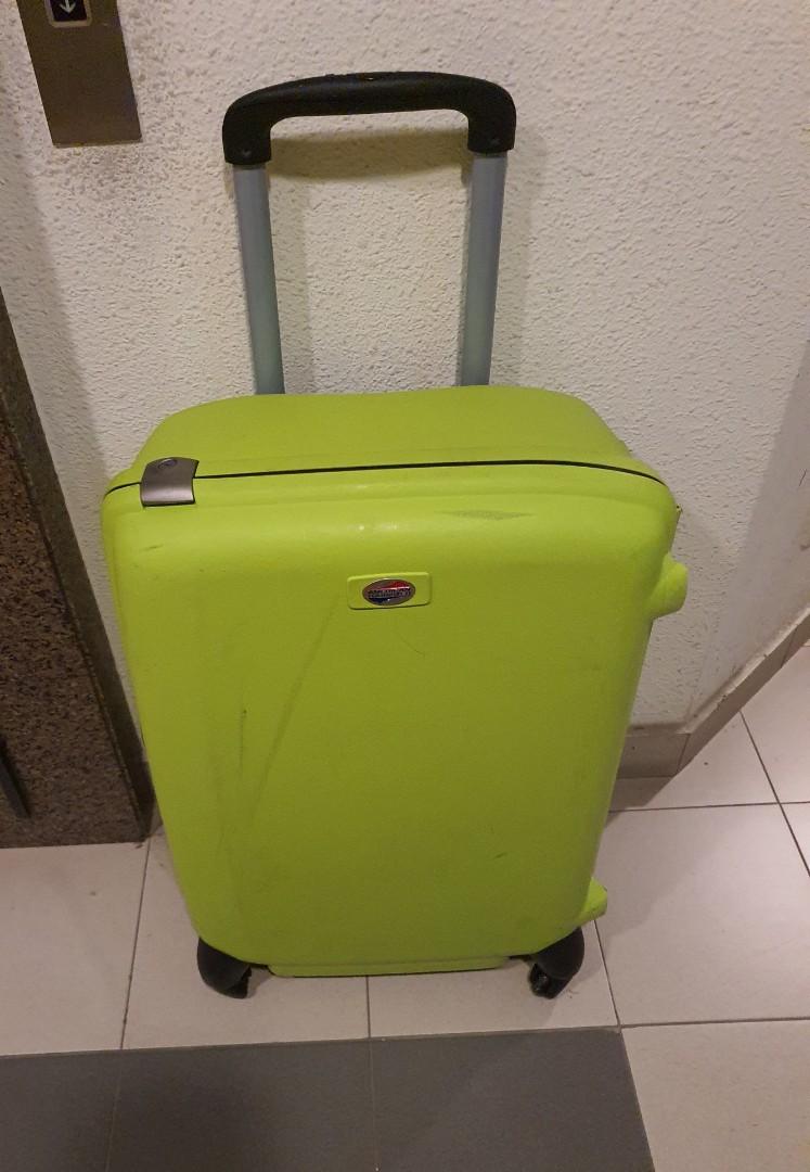 American Tourister 30 inch Hardcase Luggage, Hobbies & Toys, Travel