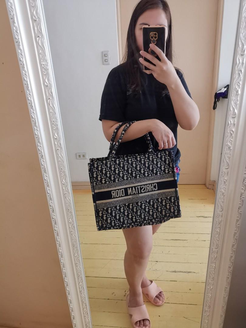 cd-tote-bag-women-s-fashion-bags-wallets-tote-bags-on-carousell