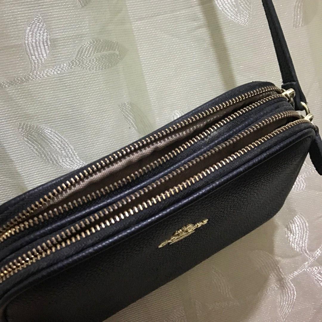 Coach Pouch Bag, Women's Fashion, Bags & Wallets, Crossbody Bags on