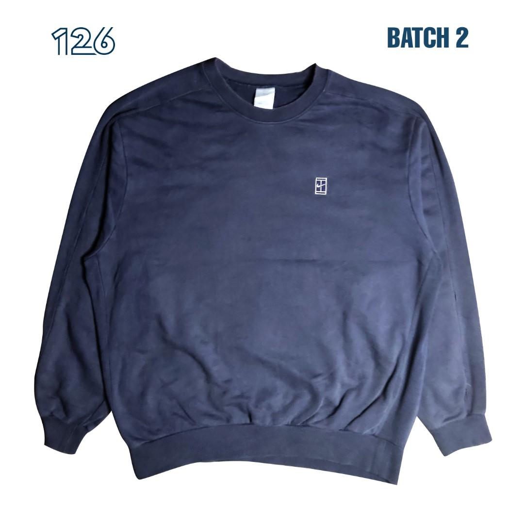 Nike court crewneck 2025