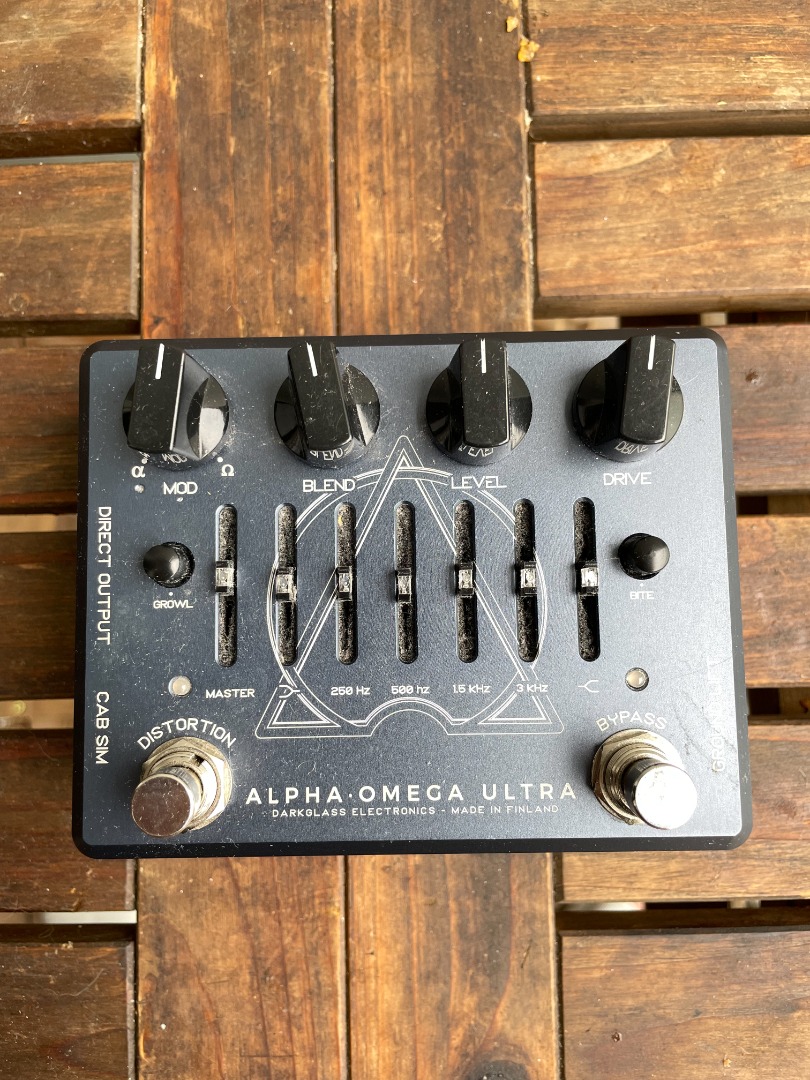 Darkglass Alpha Omega Ultra v2 bass distortion pedal, Audio, Other