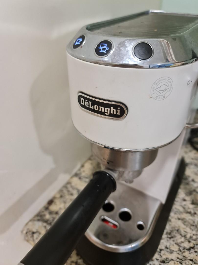 Delonghi Coffee Machine Dedica EC685, TV & Home Appliances, Kitchen