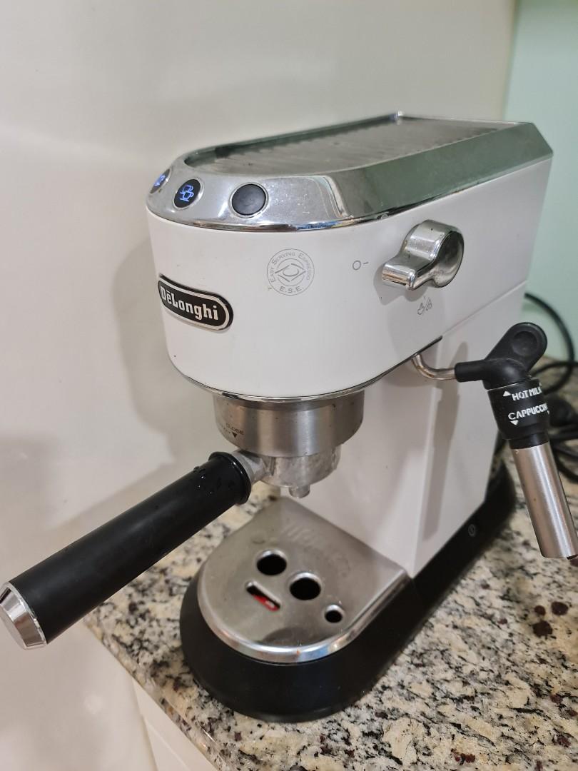 Delonghi Coffee Machine Dedica EC685, TV & Home Appliances, Kitchen