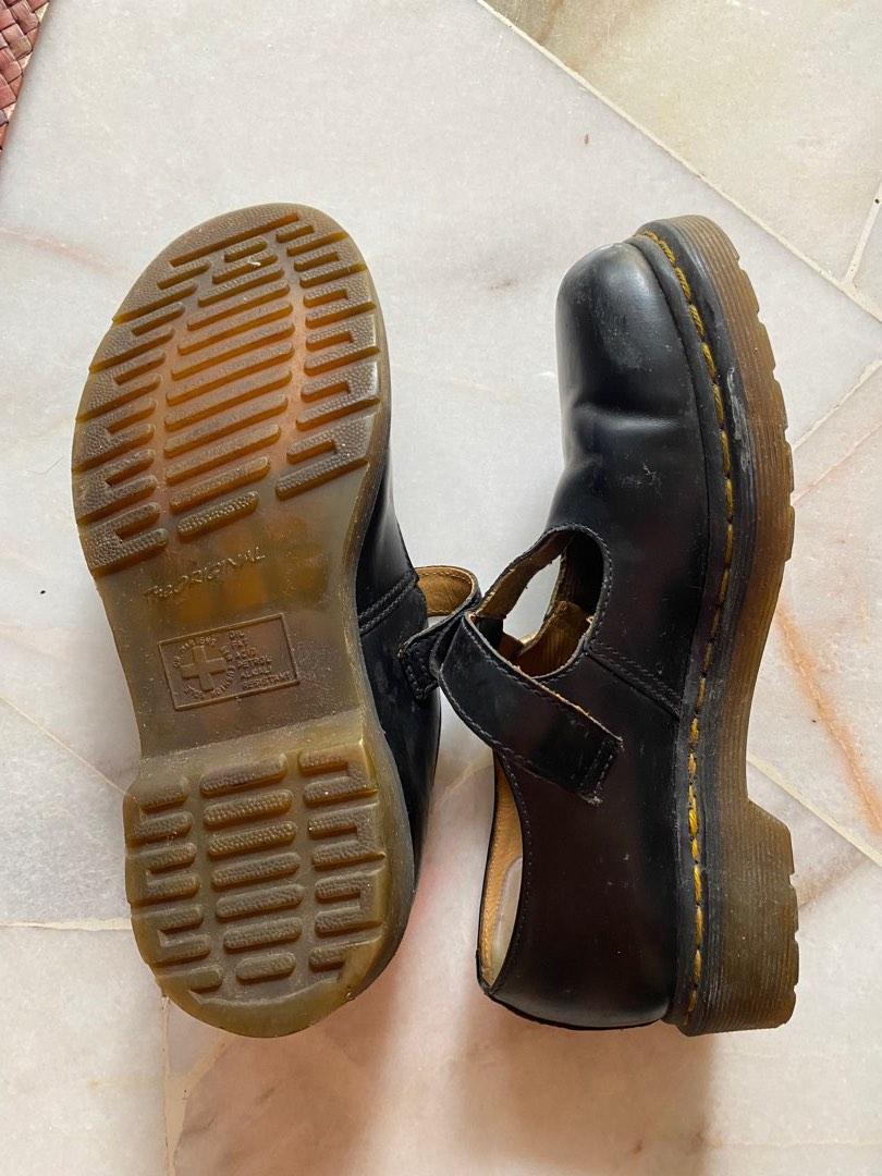 Polley smooth leather hotsell mary janes dr martens