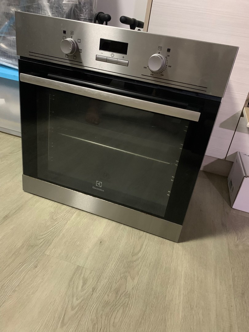 Electrolux builtin oven — needs repair, TV & Home Appliances, Kitchen