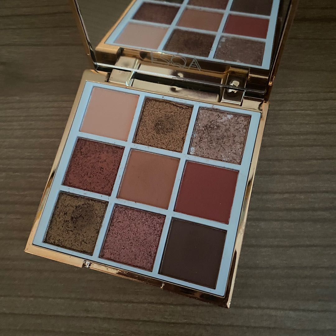 Esqa Goddess Eyeshadow Palette Peach, Kesehatan & Kecantikan, Rias