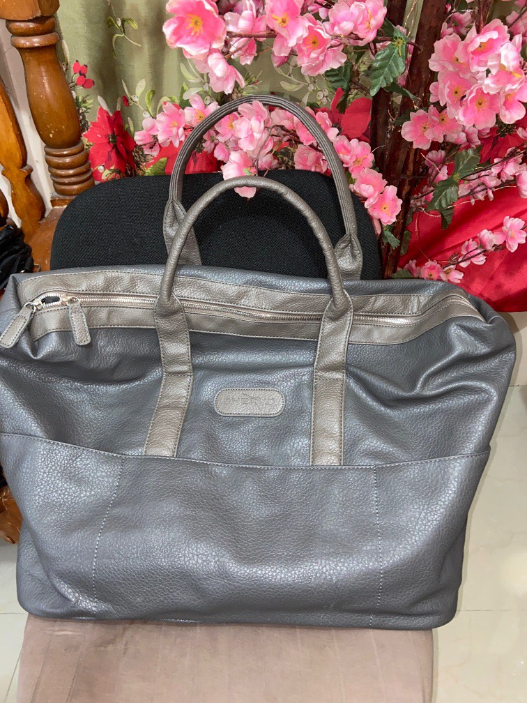 Extra Large Leather Duffle Bag, Women's Fashion, Bags & Wallets, Tote