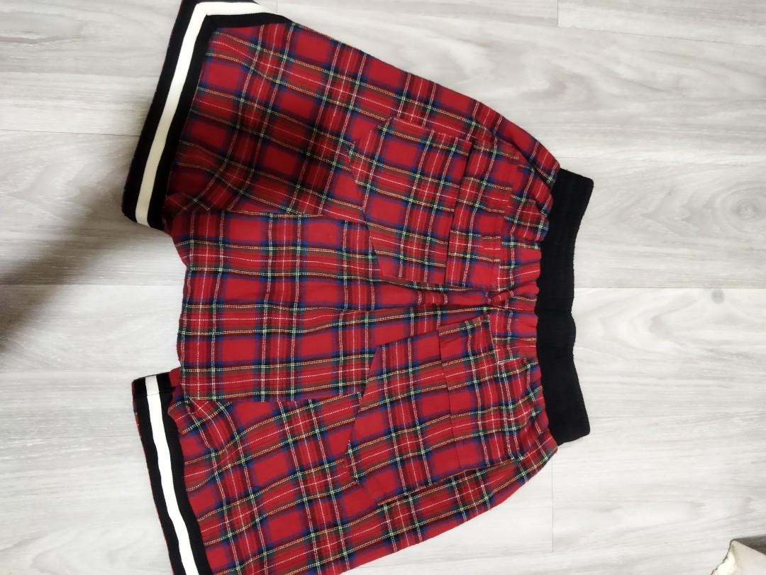 FEAR OF GOD PLAID SHORTS Men s Fashion Bottoms Shorts on Carousell