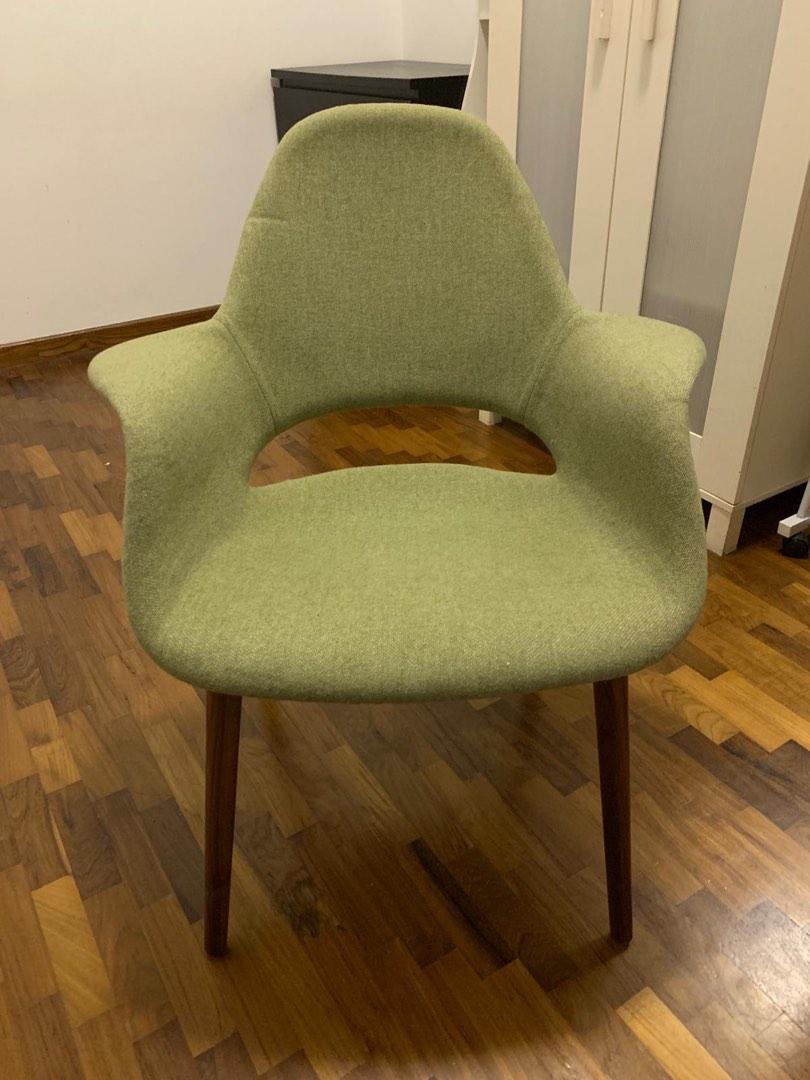 Green chair, Furniture & Home Living, Furniture, Chairs on Carousell