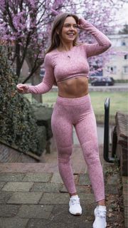 (Category: ) located in . Submitted by lovelyclothesx (Listing ID 1183313690, Image 1). Description: .