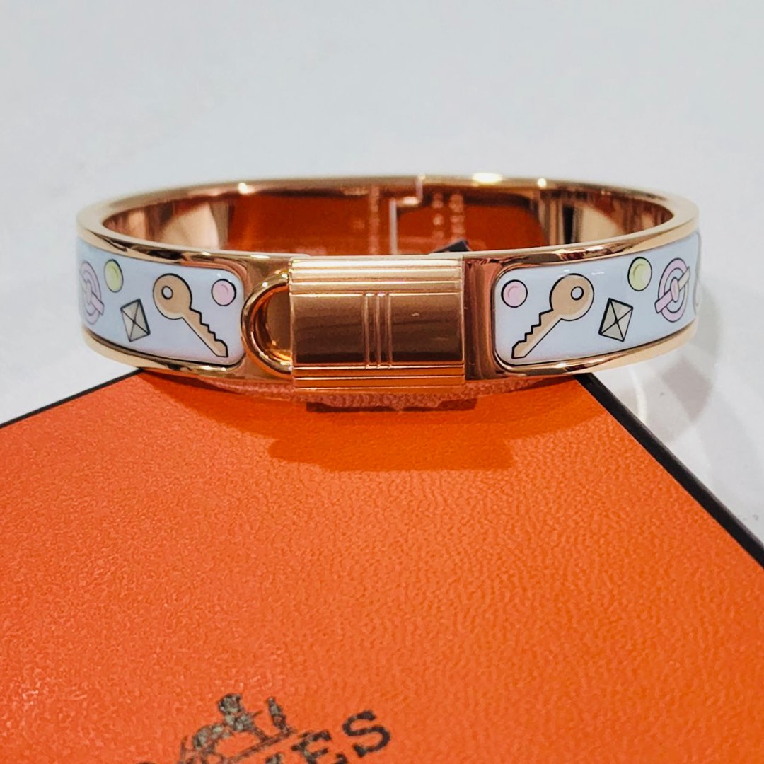 Hermes Bracelet Clic H, Women's Fashion, Jewelry & Organisers, Bracelets on  Carousell