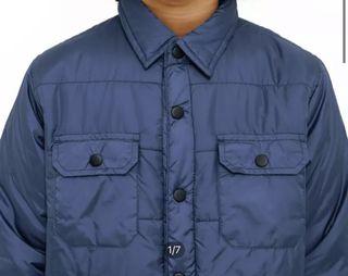 Jacket eiger biru dongker ukuran L