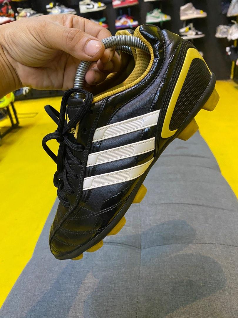 Adidas traxion football store