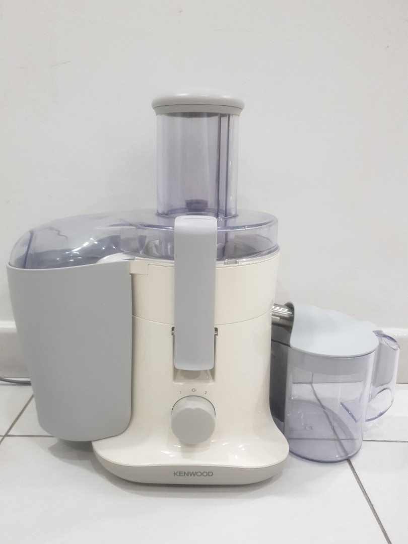 Kenwood Centrifugal JE680 Juicer / Juice Extractor, TV & Home