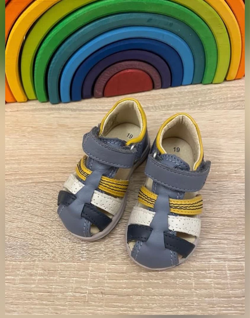 Kickers butterfly sales sandals