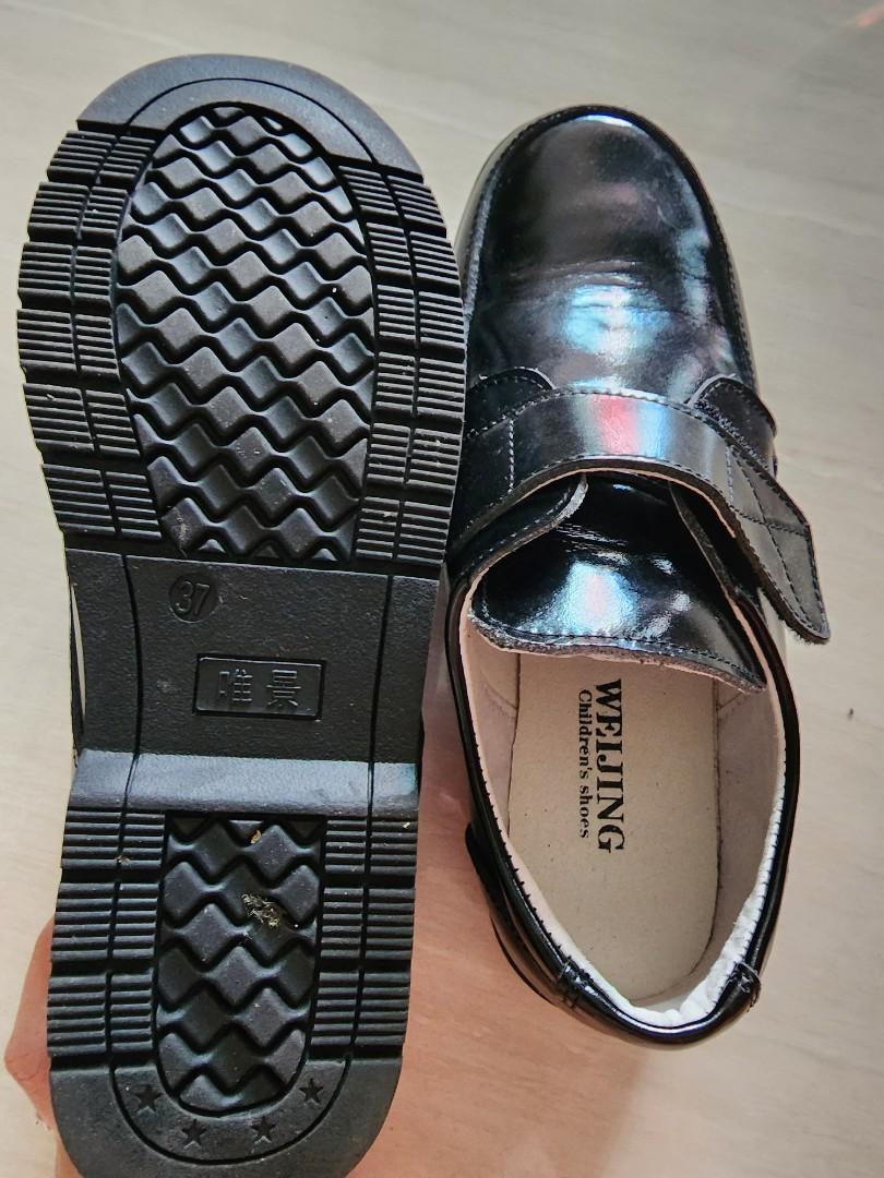 Kid s leather shoe Babies Kids Babies Kids Fashion on Carousell