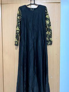 Leeyanarahman jubah black S size
