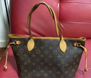 (Category: ) located in . Submitted by AuthenticFindsMNL (Listing ID 1183416144, Image 1). Description: .