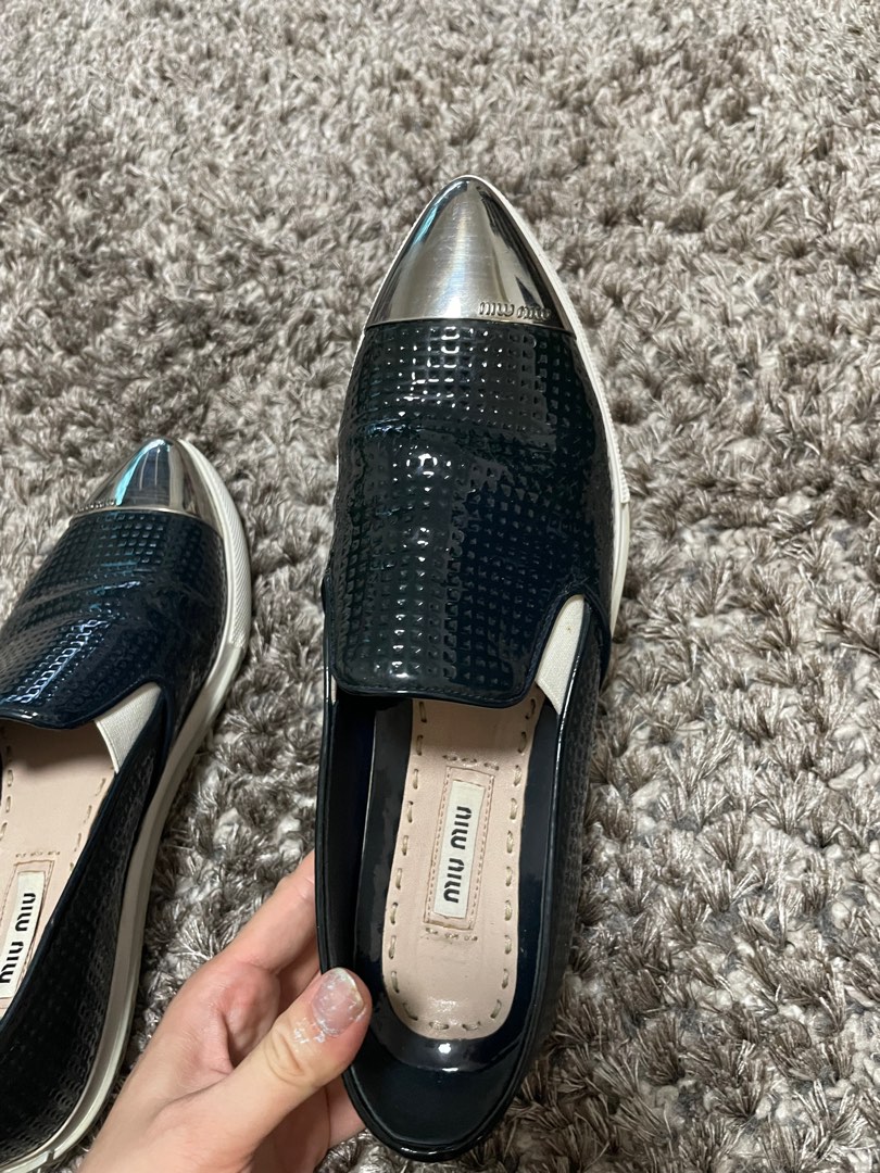 MIUMIU 26S MULE LOAFERS IN CARAMEL BROWN SUEDE LOGO