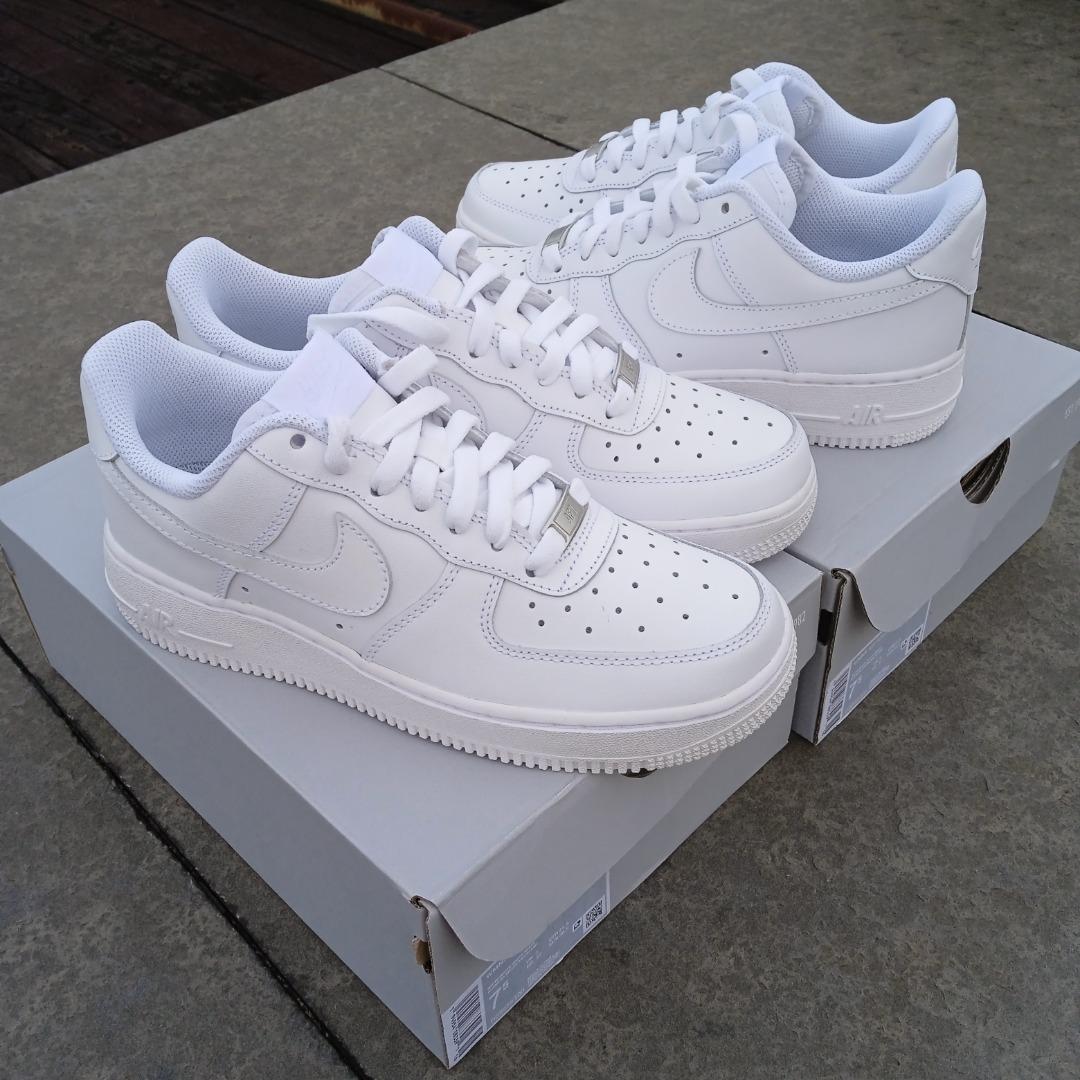 Nike Air Force 1 '07 (White/White) 7.5