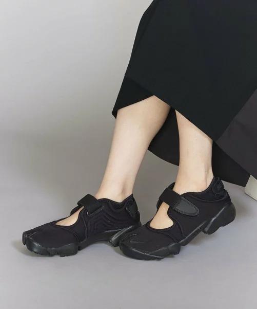 Nike Air Rift Triple Black 2022 US6 12W Carousell
