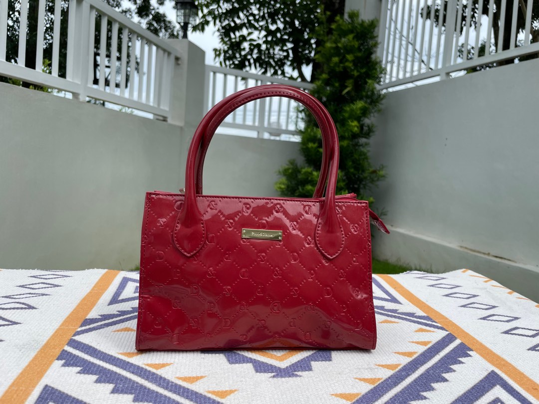 Pinky and Diane Patent handbag, Women's Fashion, Bags & Wallets ...
