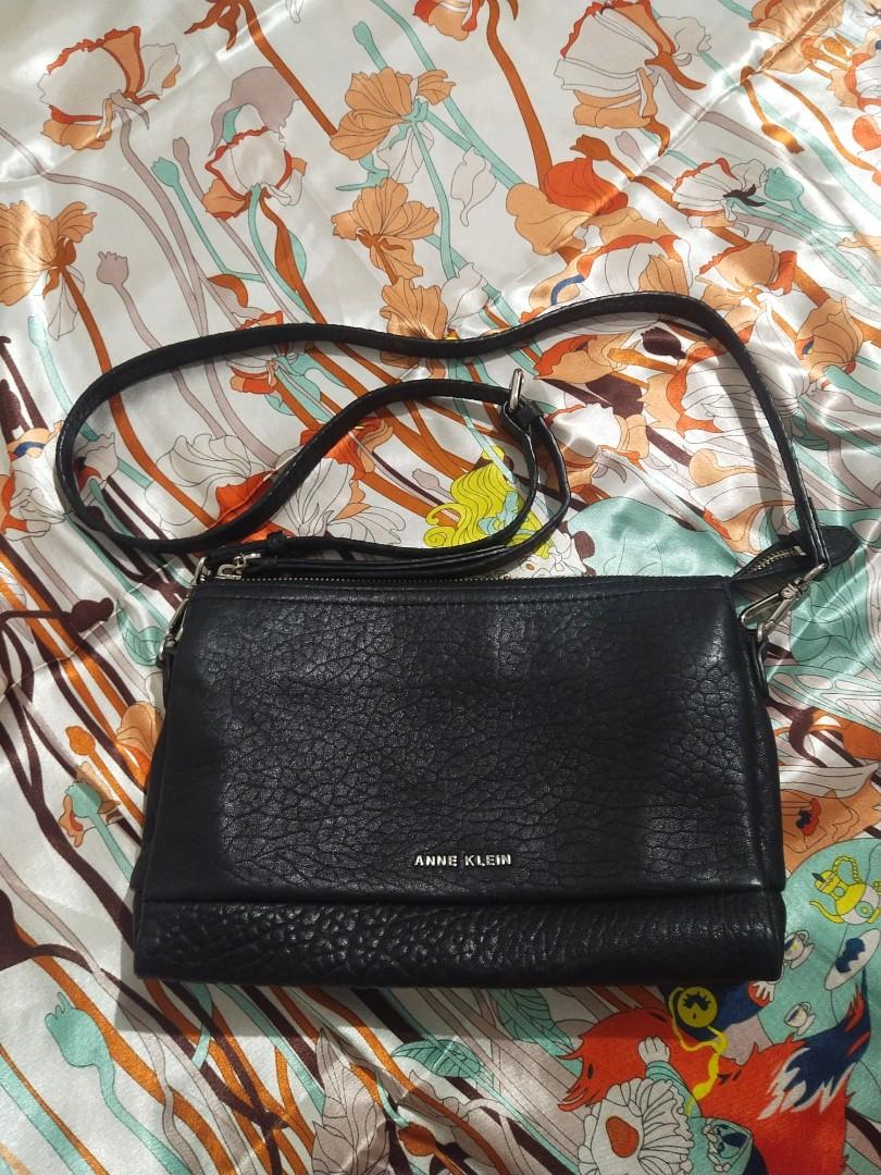 Pre loved authentic Anne Klein cross body sling bag Women s