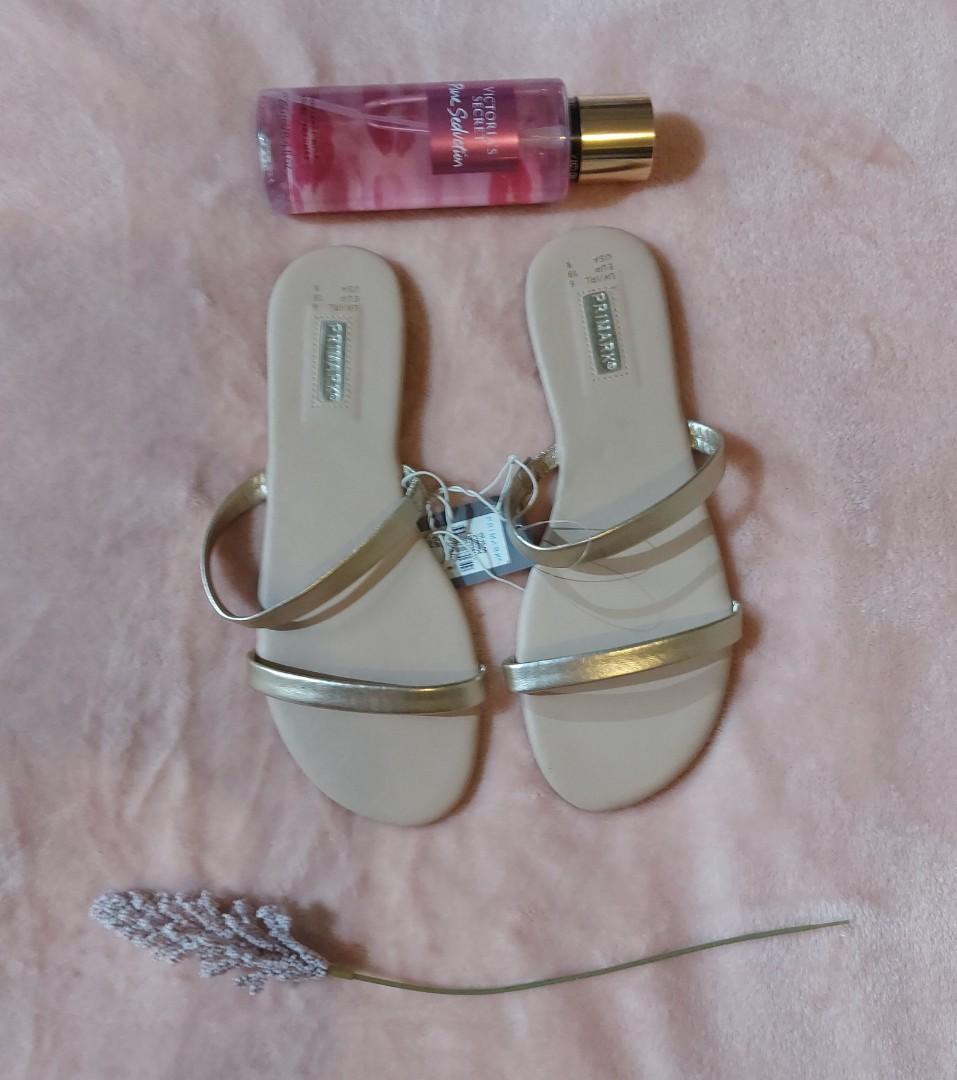 brown flip flops old navy