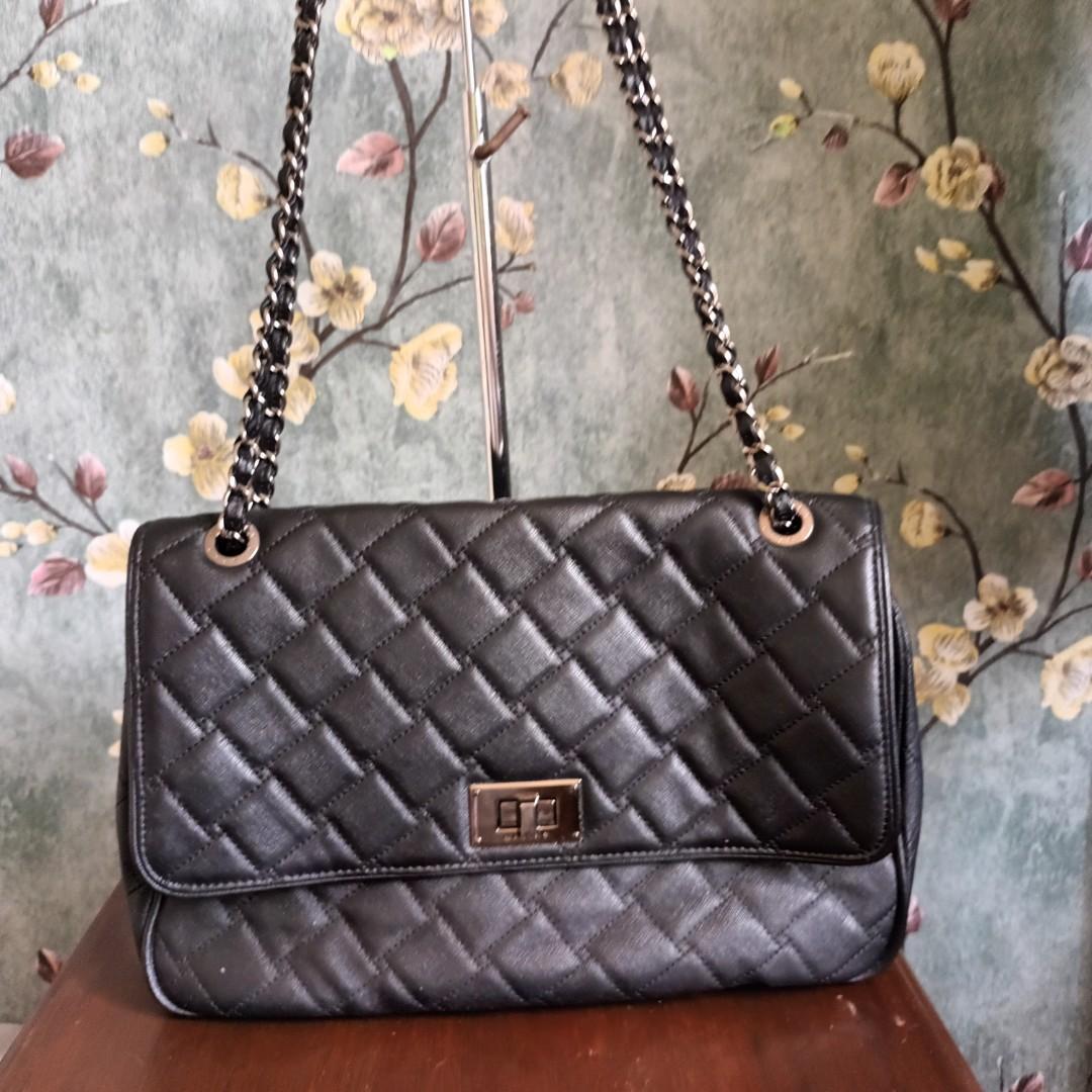 Sisley Quilted Chained Bag (Fixed price), Women's Fashion, Bags ...