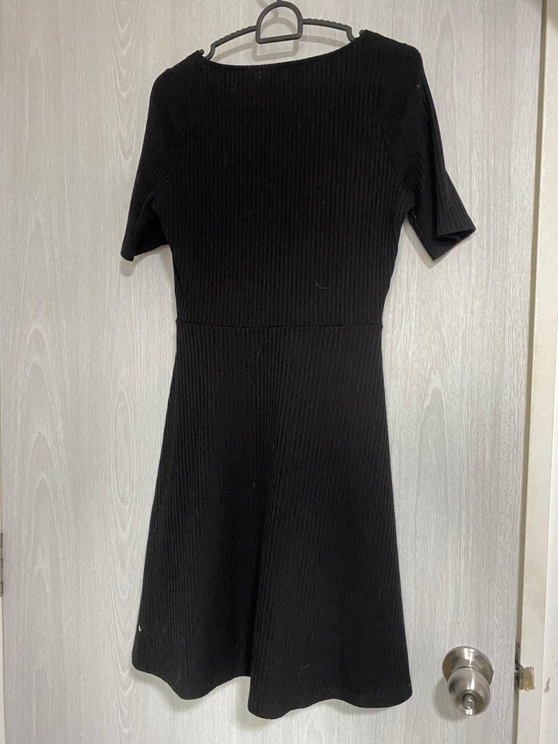Stretchable Ribbed Black Dress with Button Detail, Women's Fashion ...